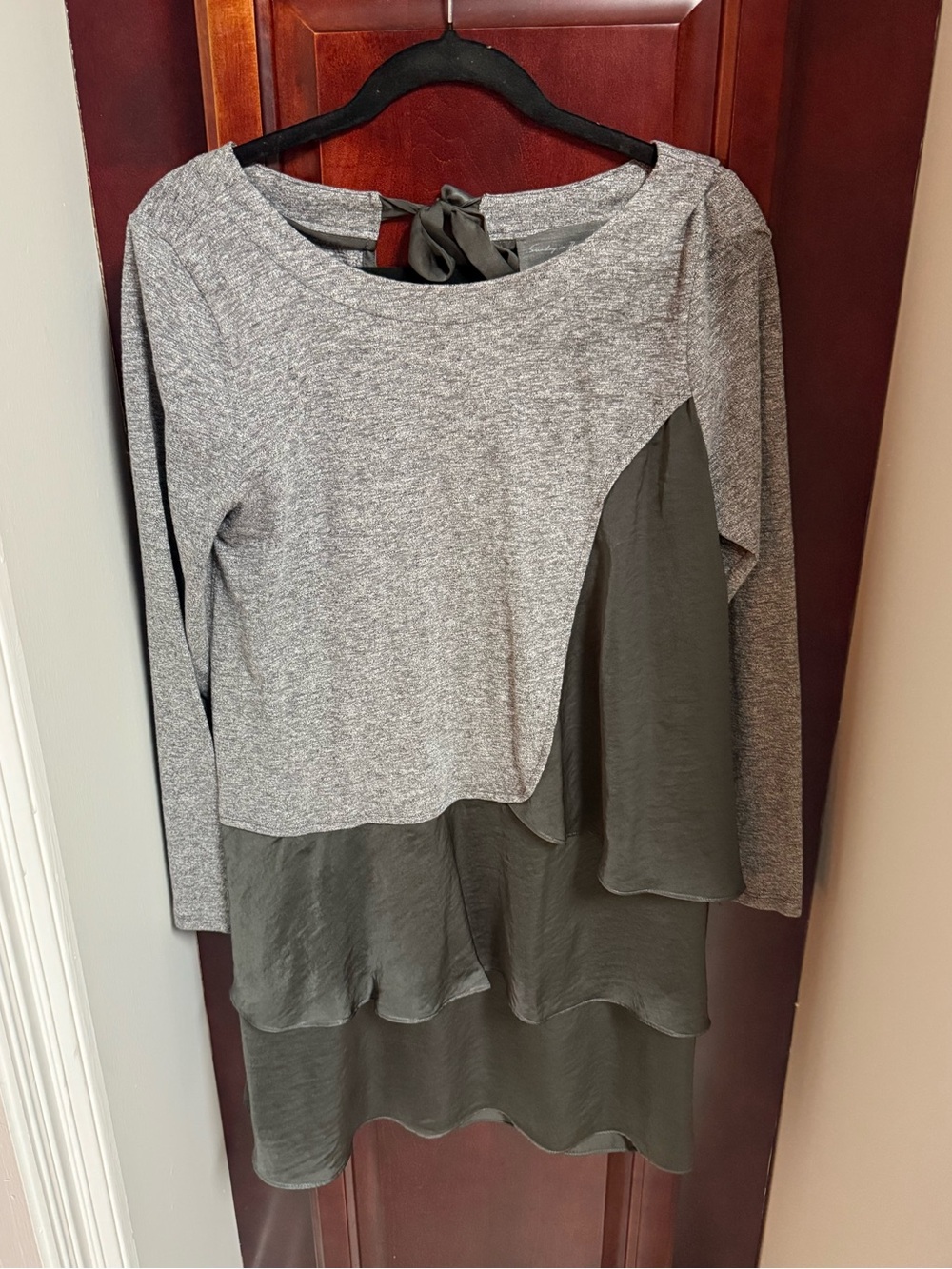 Sunday in Brooklyn Anthropologie Gray Tiered Tunic Dress EUC Size Medium